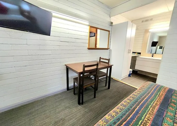 Finley Motel