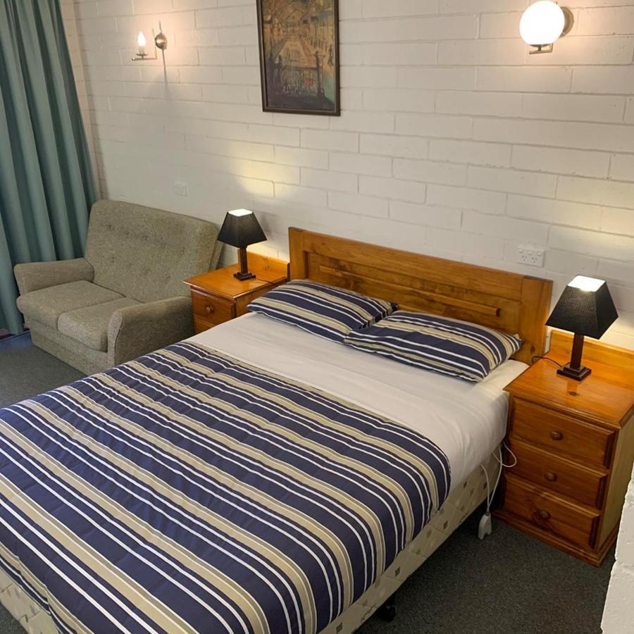Finley Motel